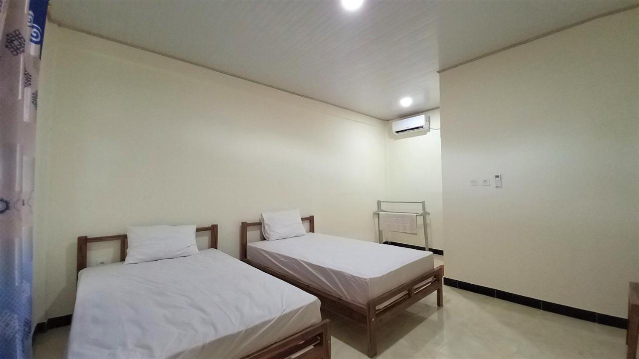 Benedict Guesthouse By Mori Hospitality Labuan Bajo Extérieur photo